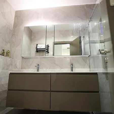 Elegant Luxurious Sea View * סליאמה